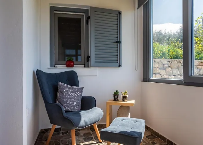 Nelleas Casa de Férias Adamantas (Milos)